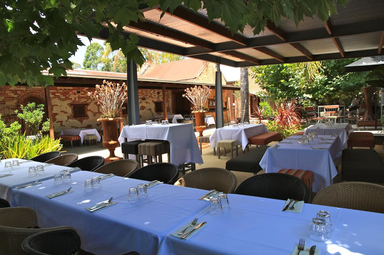 Rose & Crown Hotel بيرث المظهر الخارجي الصورة